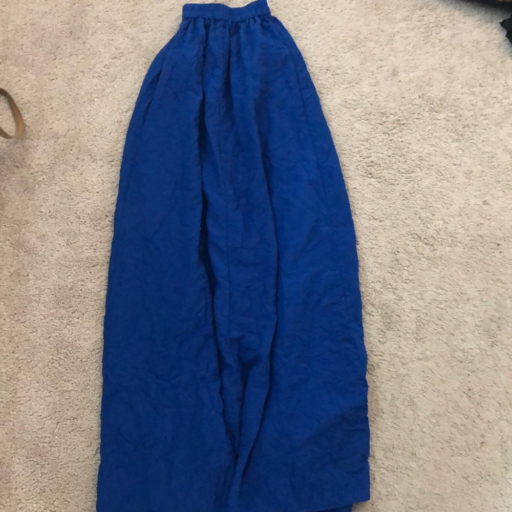 Long Gap Skirt